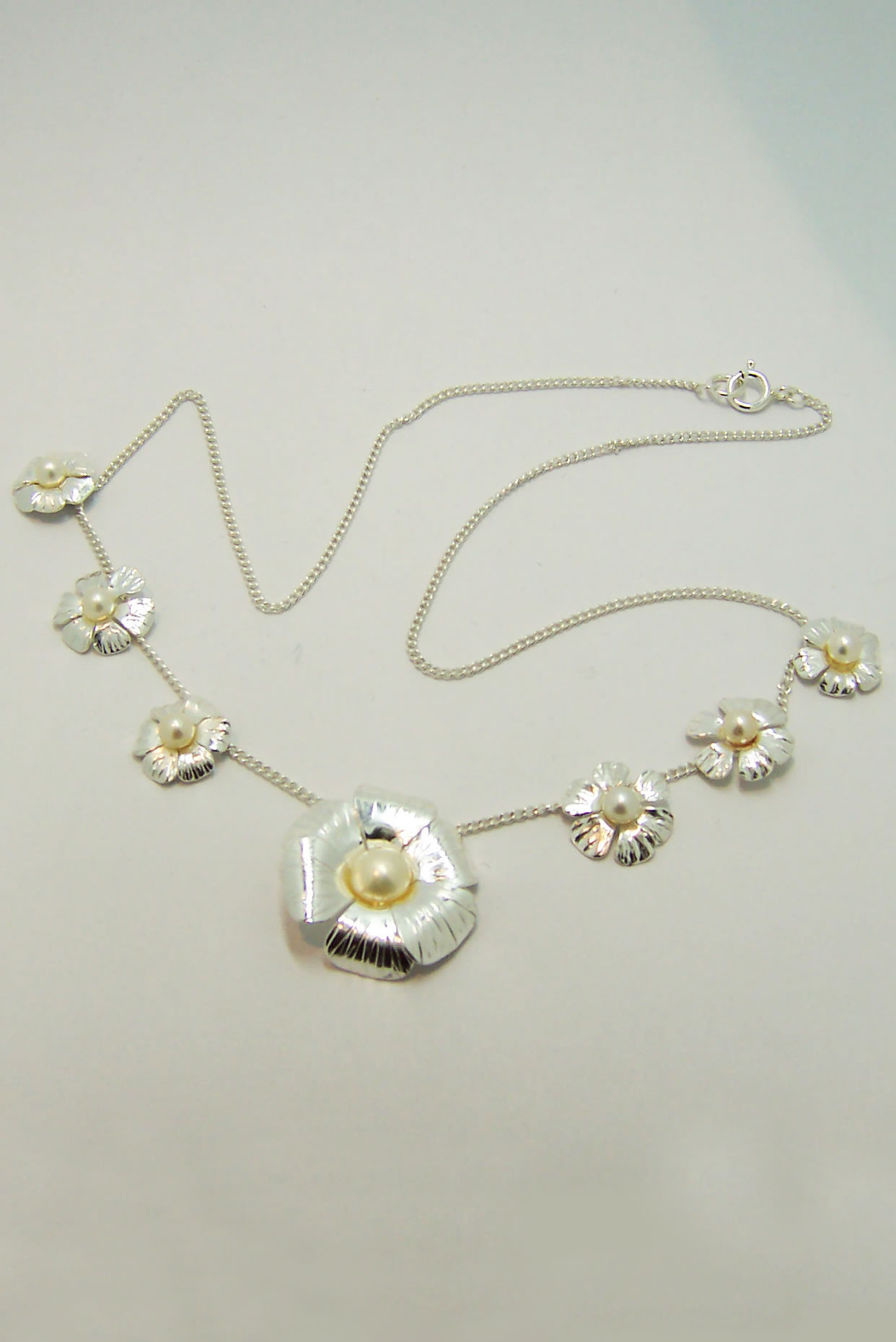 Silver and Pearl Daisy Chain Necklace